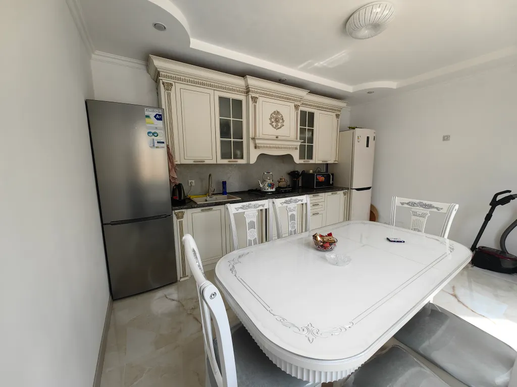 Просторный дом с зоной барбекю