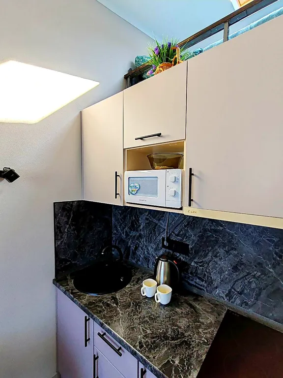 Квартира Квартира Мансардная студия с боковым видом на море — Адлер