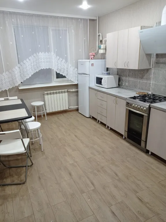 Уютная 2-комнатная квартира в спальном районе, рядом с трассой М4