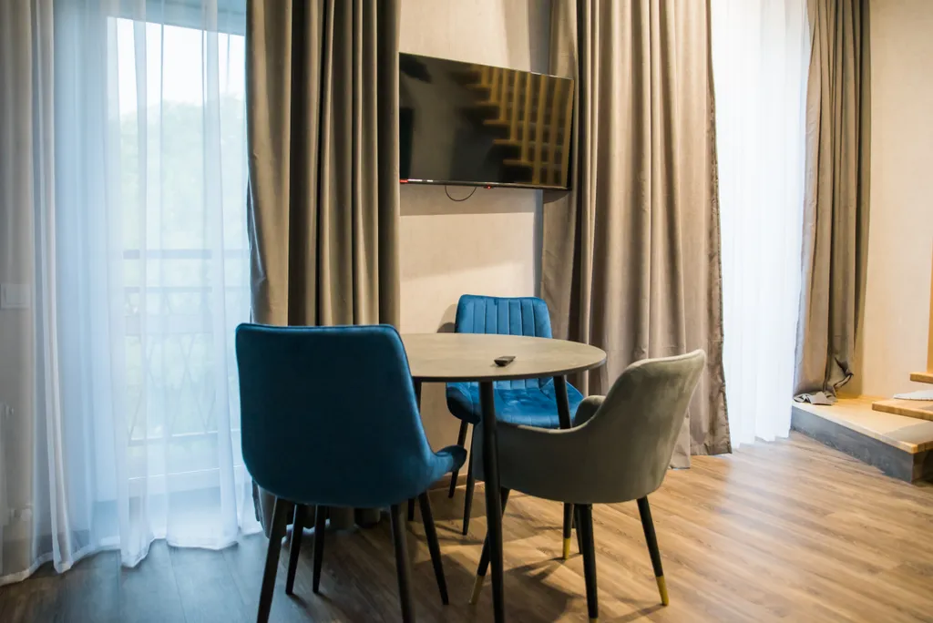 Современная 2-комн. Студия Мансарда