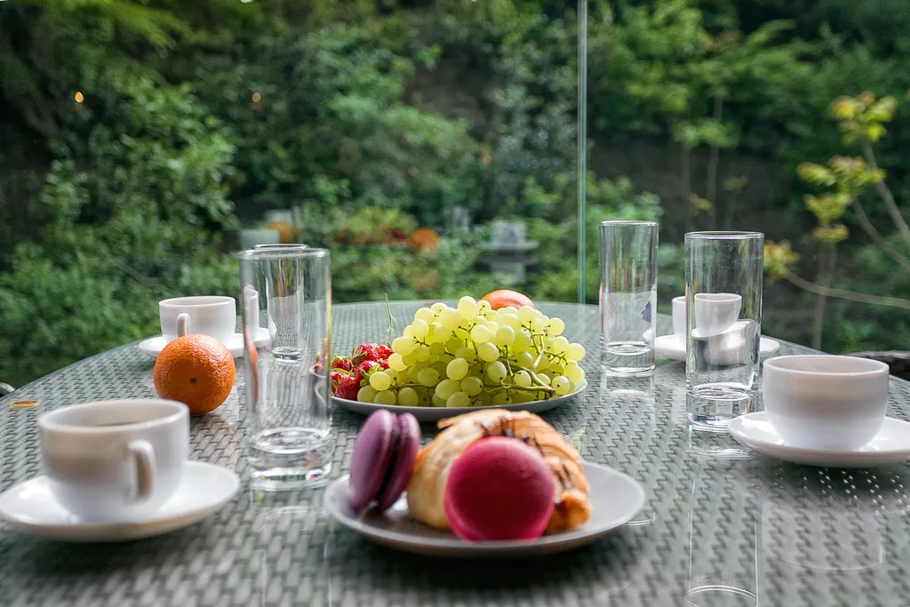 Студия с видом на бесконечную зелень