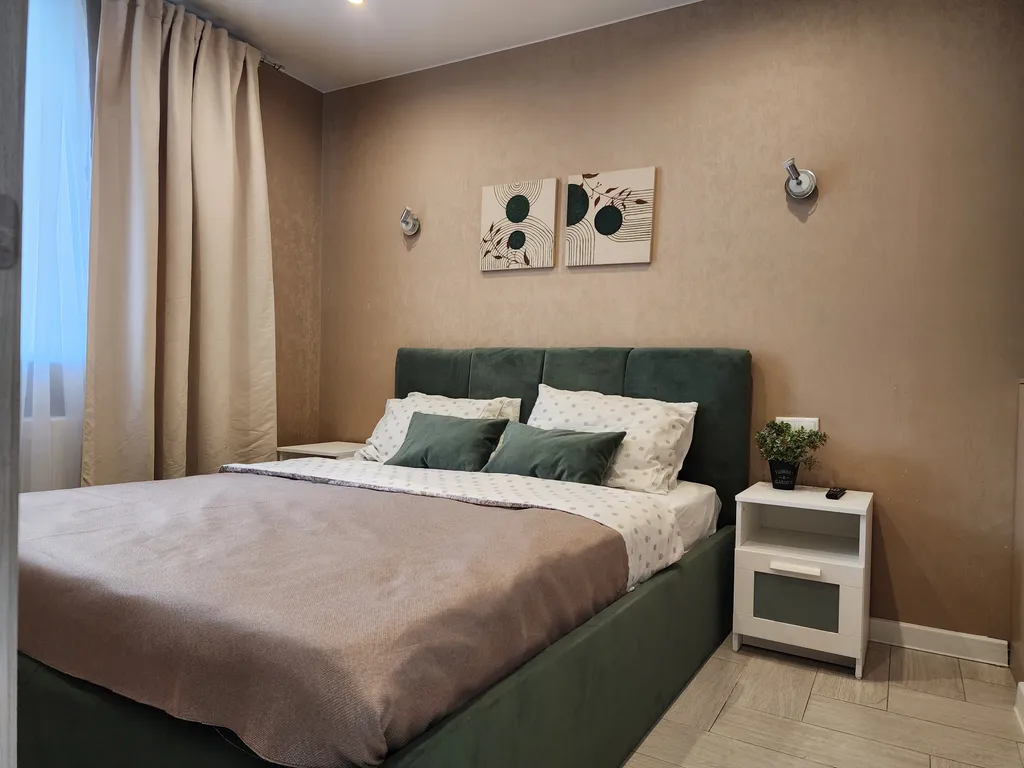 Квартира с отдельной спальней и кухней-гостиной — аренда посуточно в Раменское