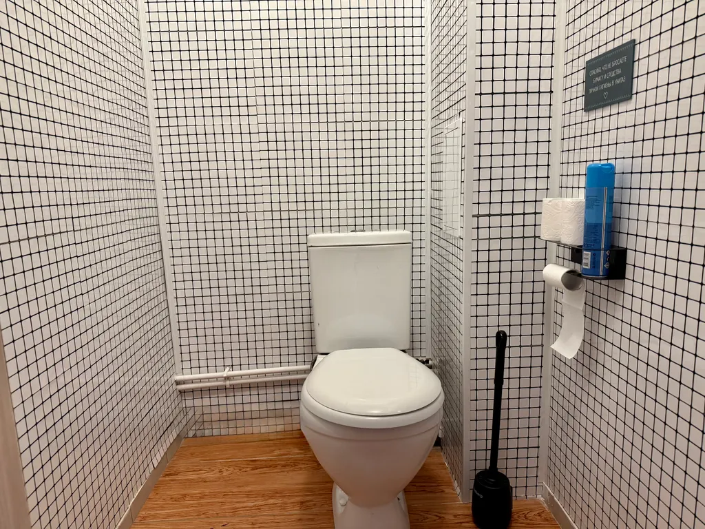 Большая уютная квартира между планетой и центром