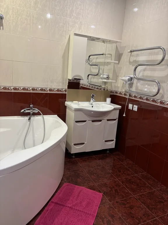 Уютная двухкомнатная квартира возле парка