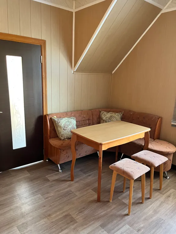 Дом с видом на озеро