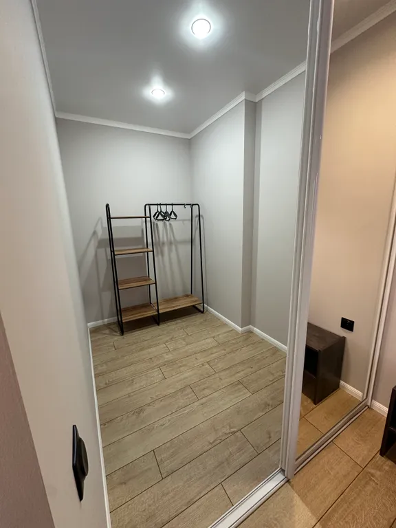 Квартира  с двумя раздельными комнатами, у подножья горы.