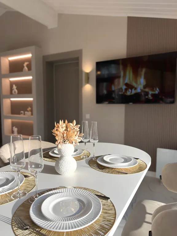 Новый, стильный и уютный каменный дом рядом с Сорочанами