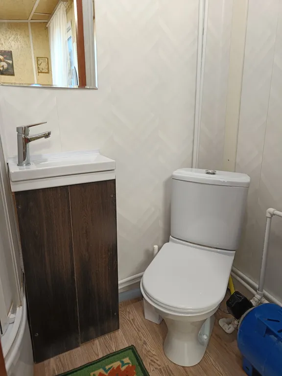 Красивый уютный дом у озера