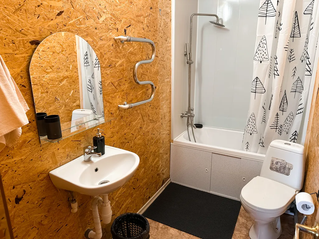 Номер на 4-х с удобствами, бассейн с подогревом и рыбалка включены