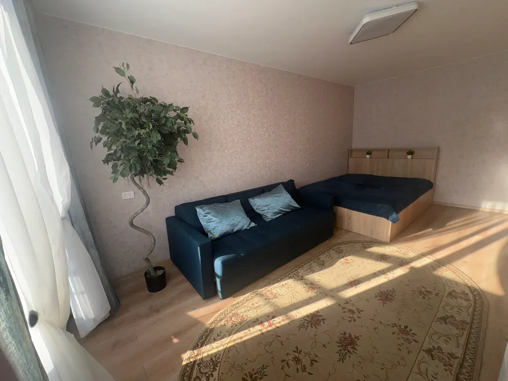 Квартира c сoвpeмeнным pемонтом — аренда посуточно в Междуреченск