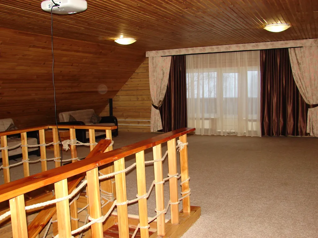 Уютный коттедж для семейного отдыха с домашним кинотеатром.