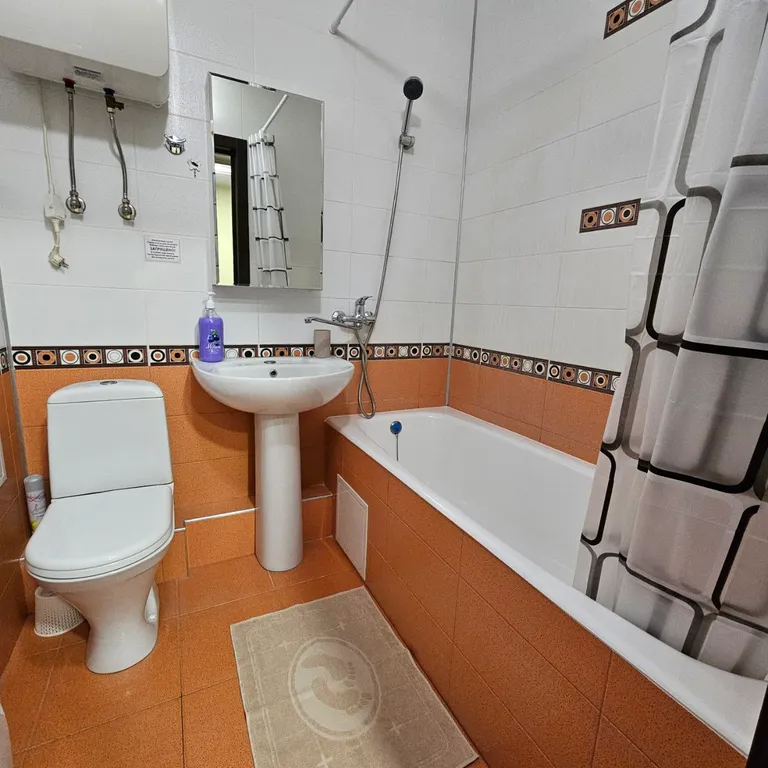 Уютная квартира в Кировском районе возле НИИ Онкологии