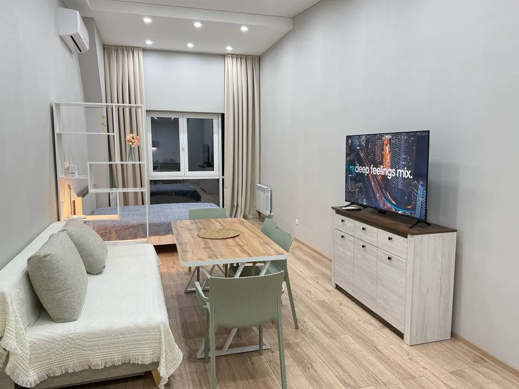 Leonardo apt with a sunset view