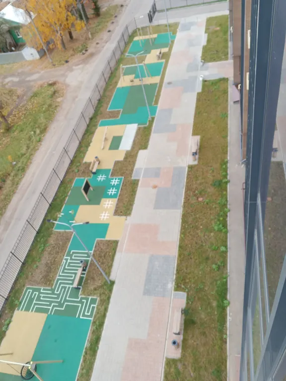 Современная квартира с большой парковкой для авто