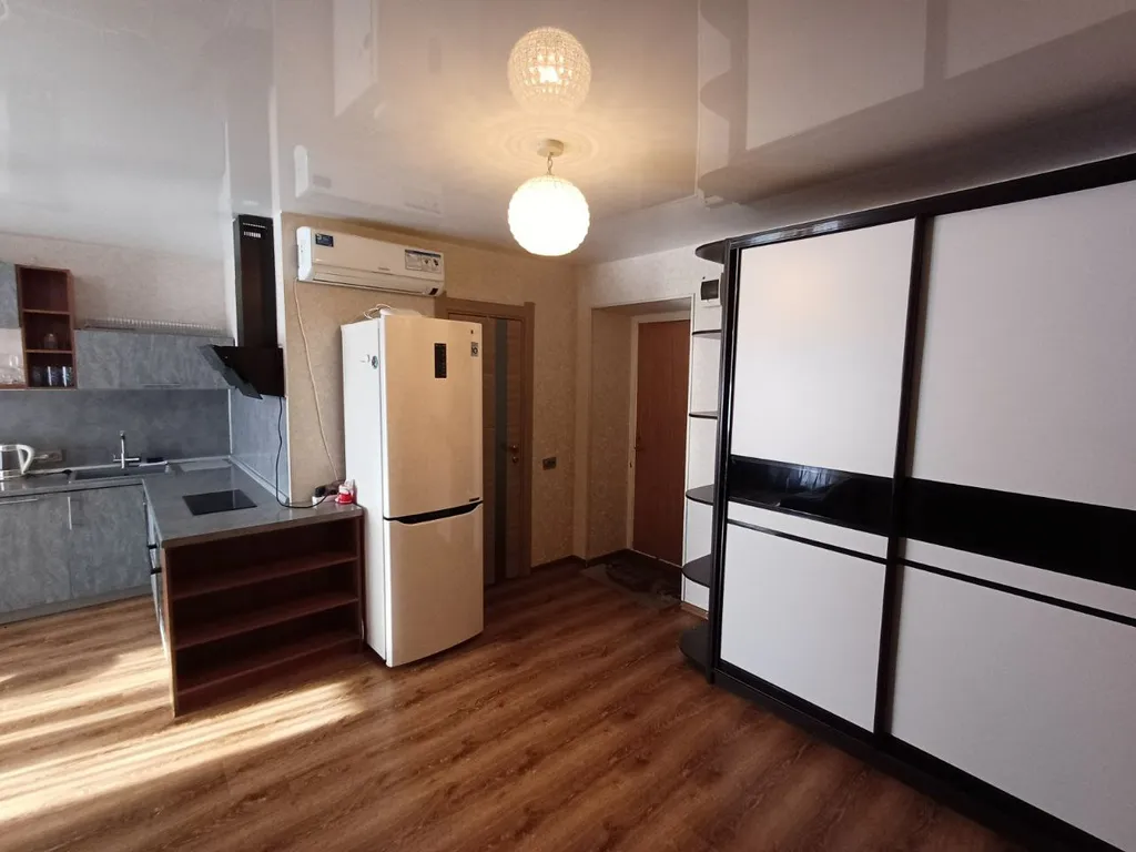 3-х комнатная квартира на Заре