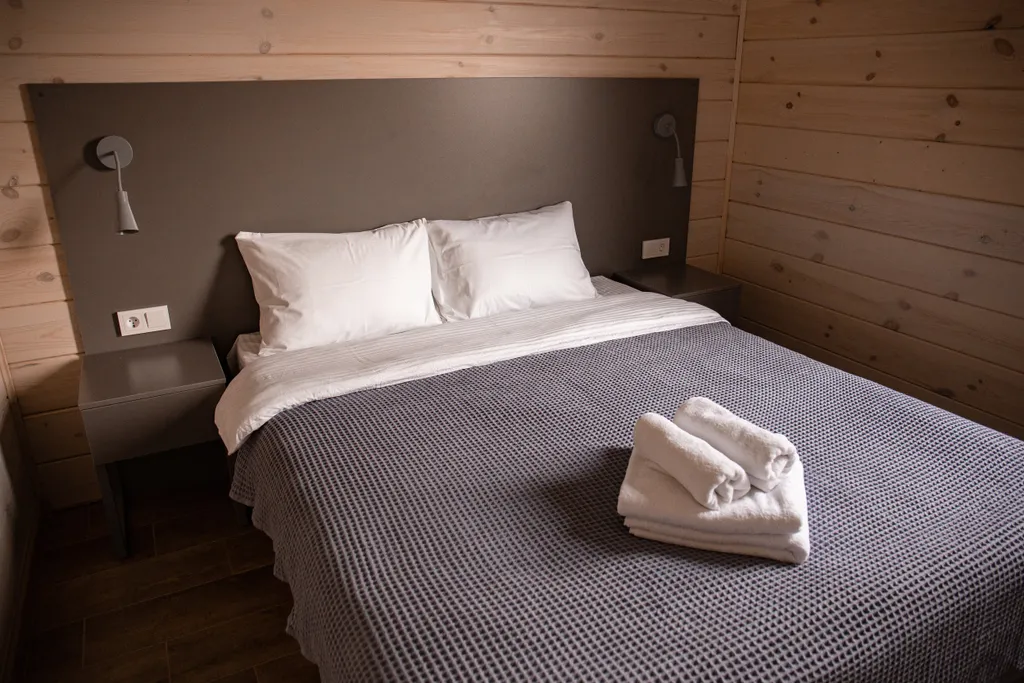 2-этажный коттедж у озера с видом на горы