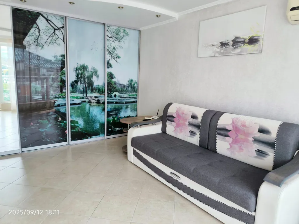 Квартира Однокомнатная квартира с видом на горы — Алушта