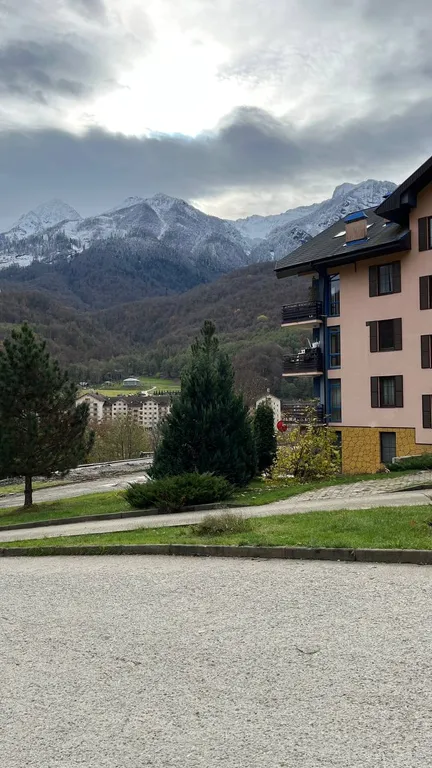 Евро-четырехкомнатный апартамент Эко Дом с террасой