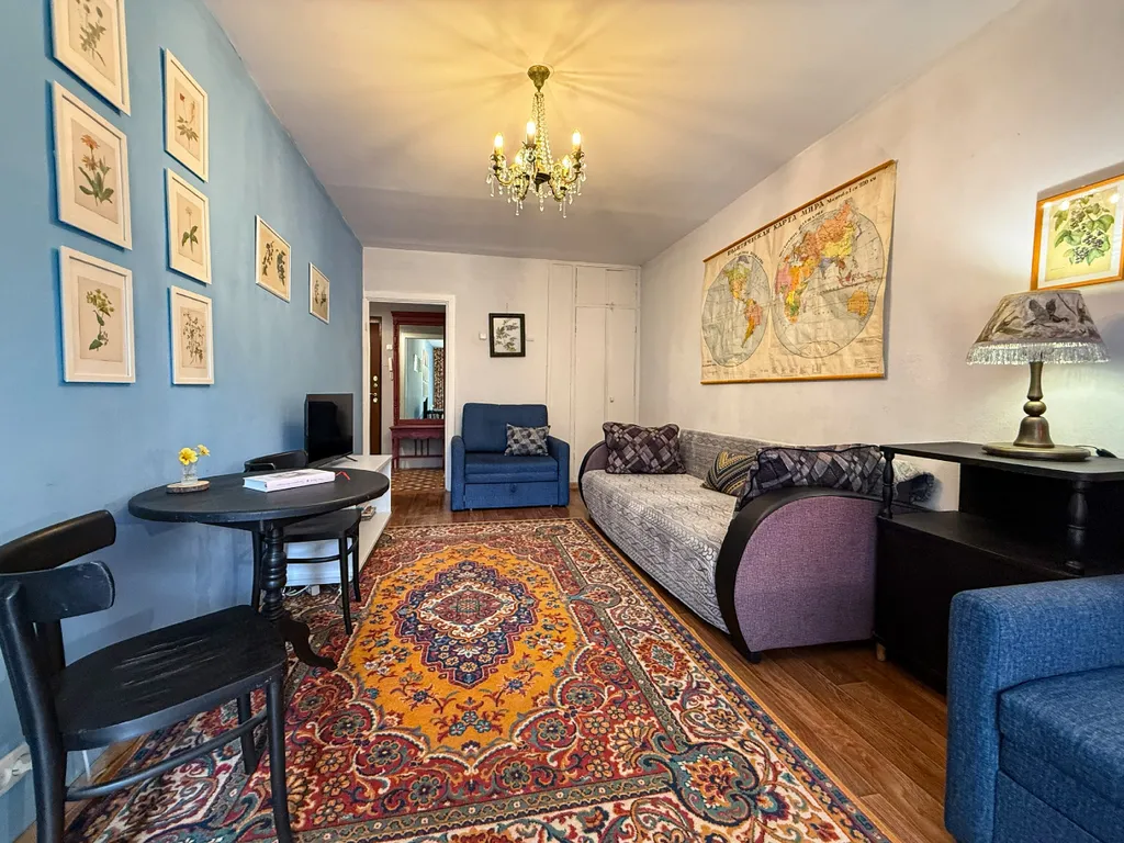 Квартира в центре Машгородка с большой открытой лоджией