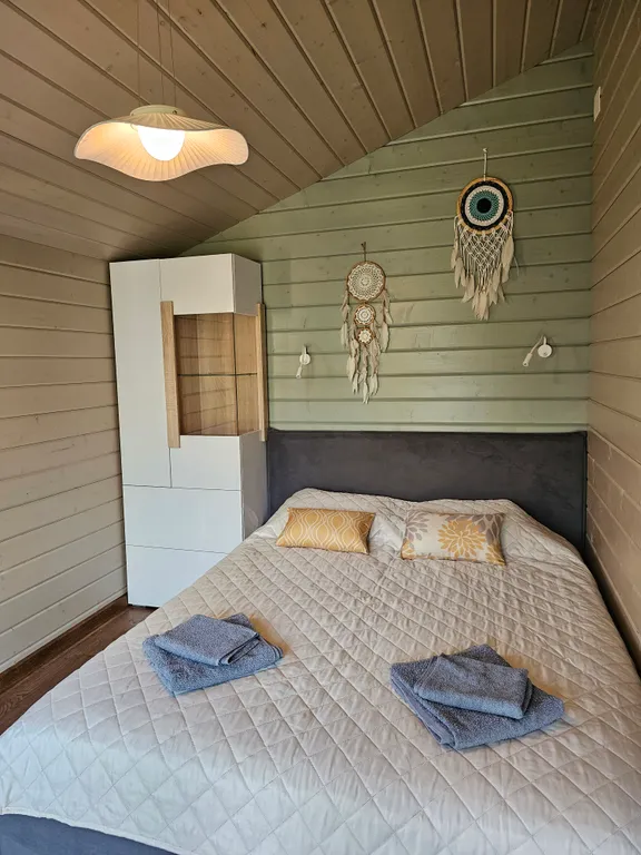 Уединенный дом в лесу