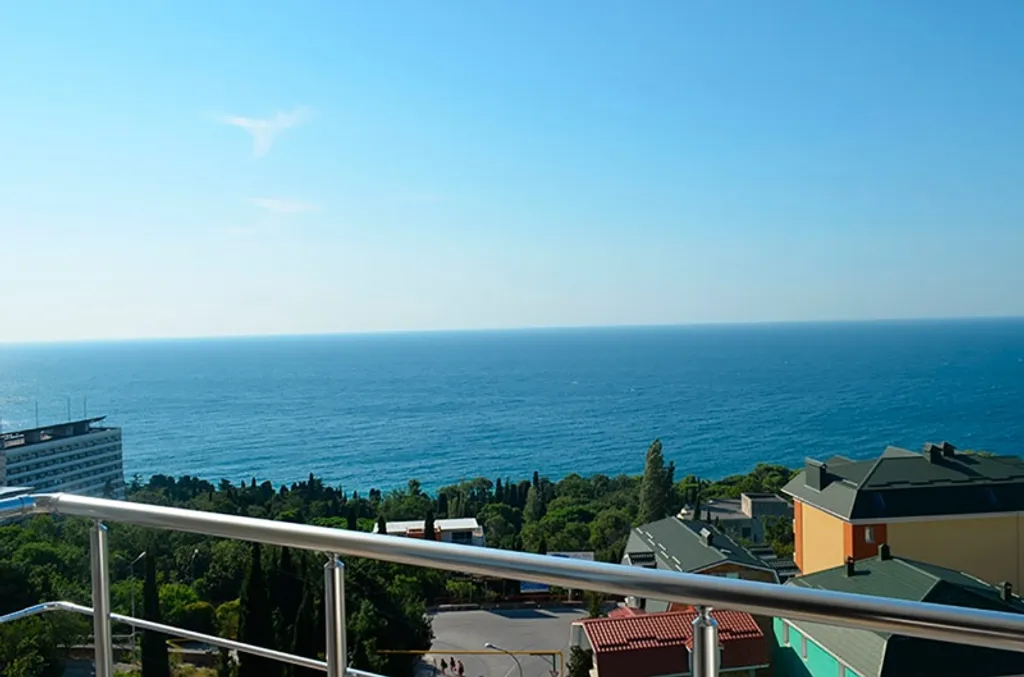 Красивая квартира-студия с прекрасным видом на море в Мисхоре
