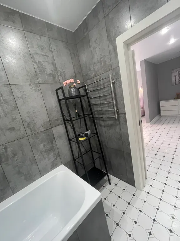 Современная, новая квартира с дизайнерским ремонтом