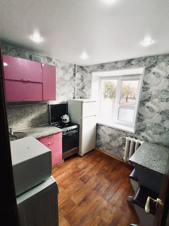 Квартира с изолированными комнатами — аренда посуточно в Краснотурьинск