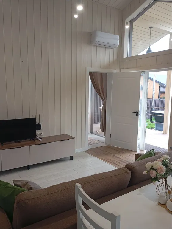 Коттедж Современный дом с баней — Семеновское