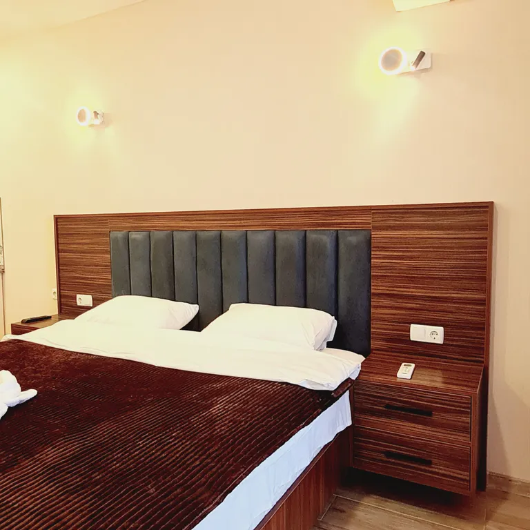 Студия с видом на море