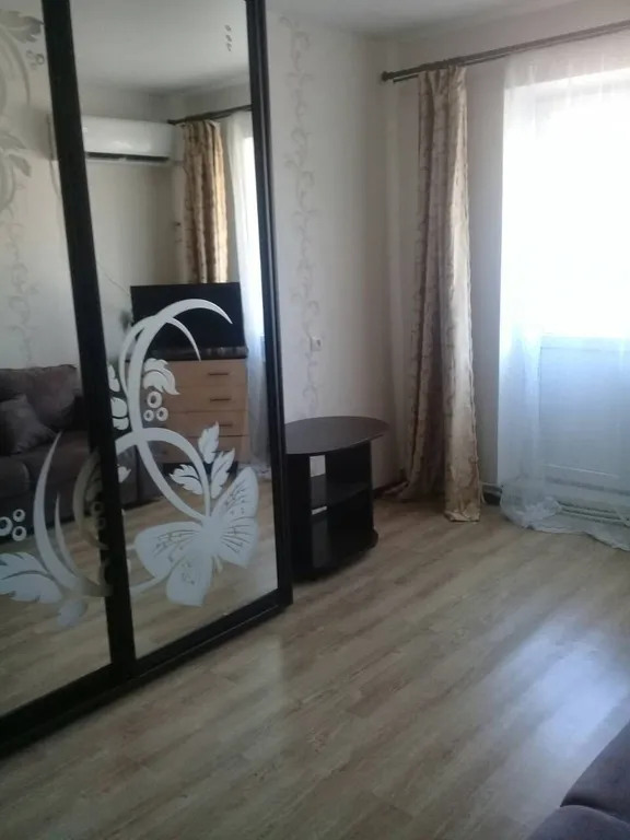 2 ком квартира в 5 минутах от моря — аренда посуточно в Орджоникидзе