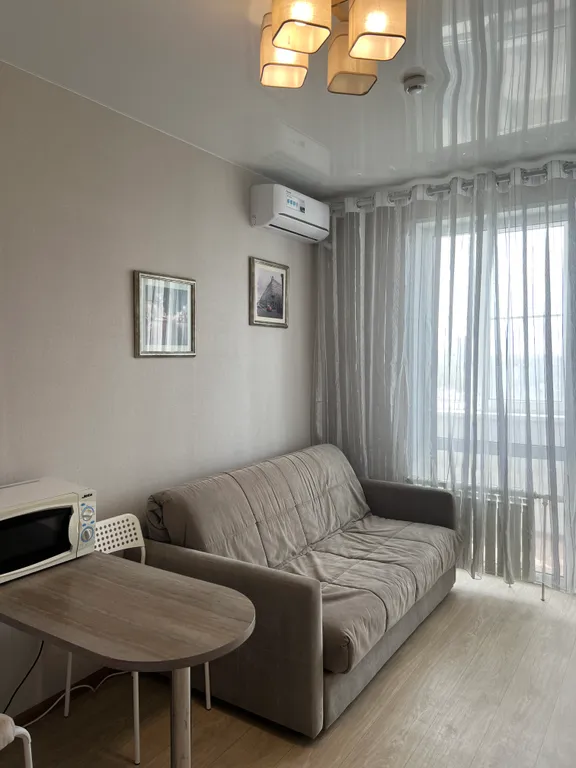 Студия с красивым видом на город и море во Владивостоке