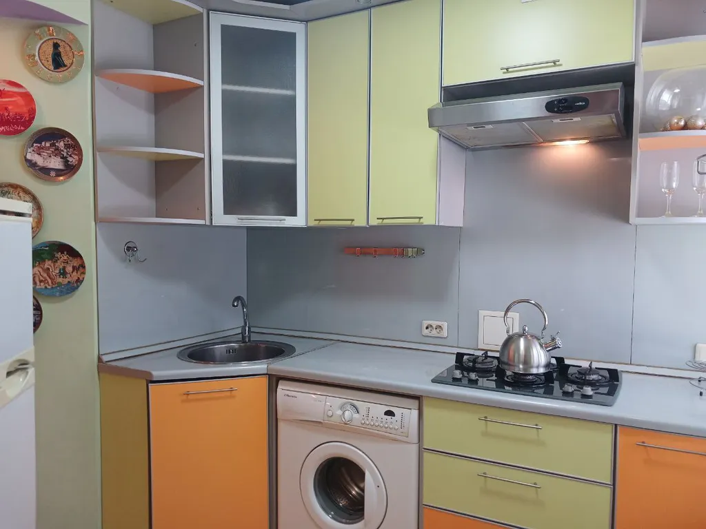 Яркая студия Aday Aparts в центре Курска