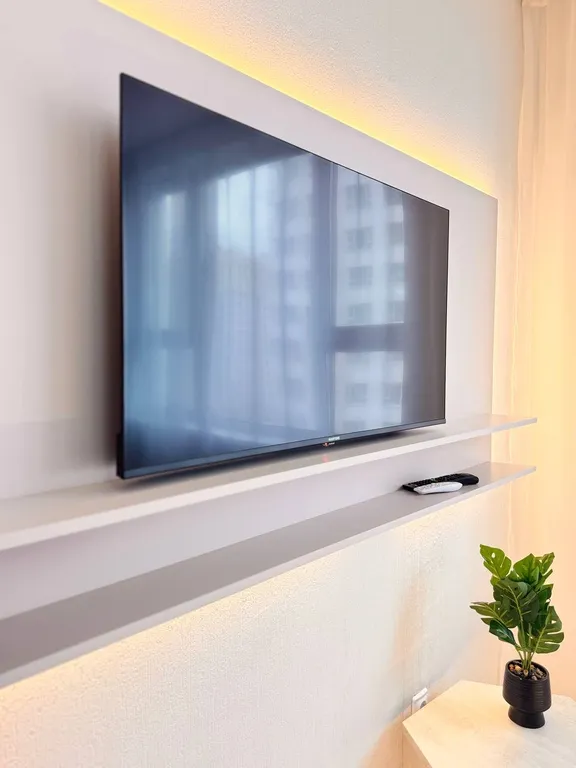 Милая студия с дизайнерским ремонтом