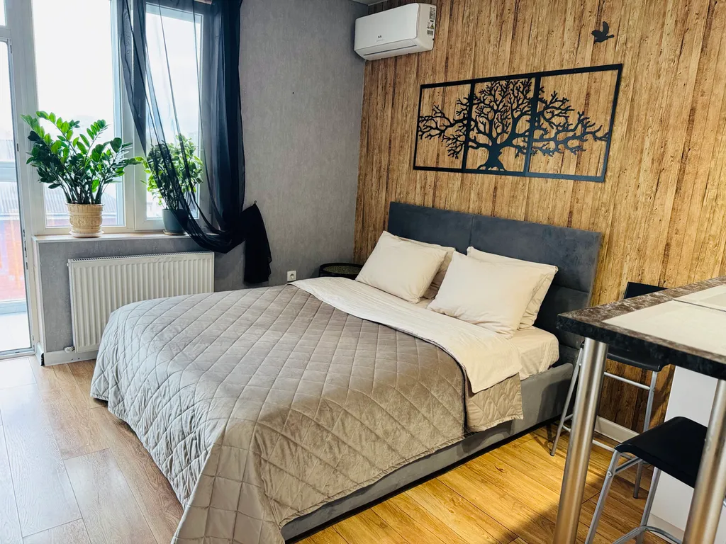 Современная квартира с удобствами в центре города — аренда посуточно в Батайск