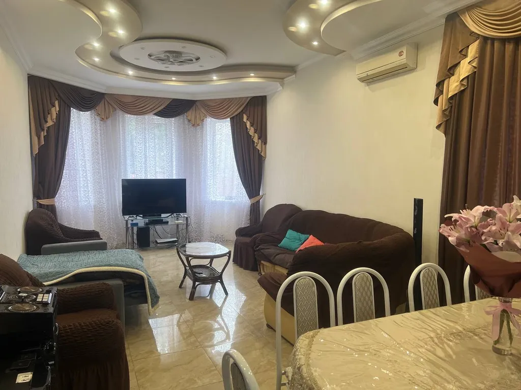 Уютный дом с прилегающей территорией, парк в шаговой доступности