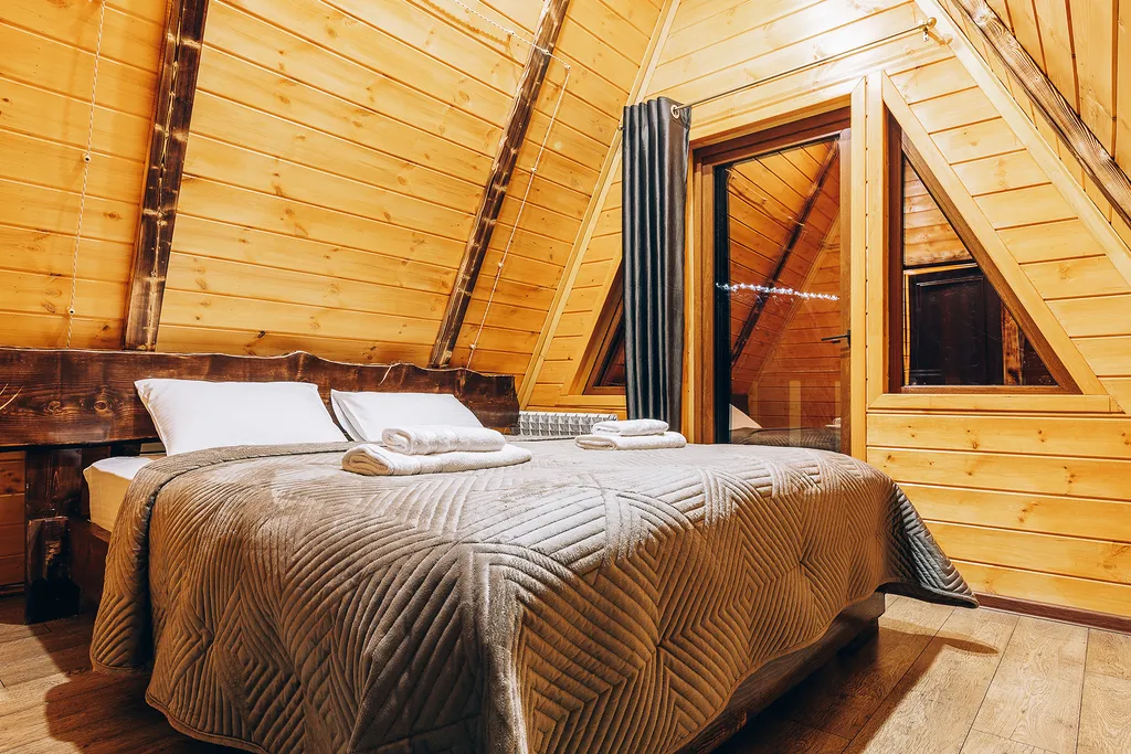 Коттедж с бассейном