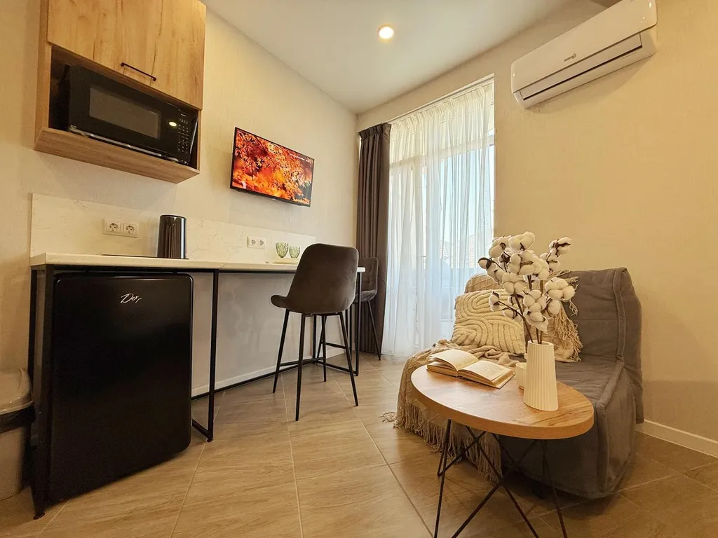 Апартамент в 3 минутах до моря с балконом и видом на море