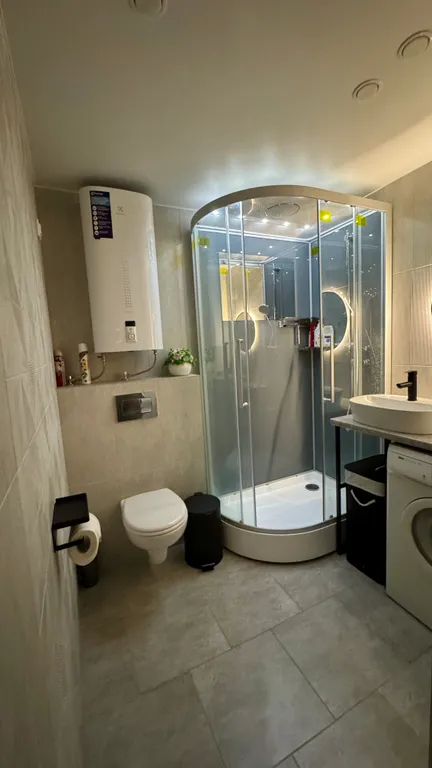 Уютная светлая евродвушка в 15 минутах ходьбы до центральной площади