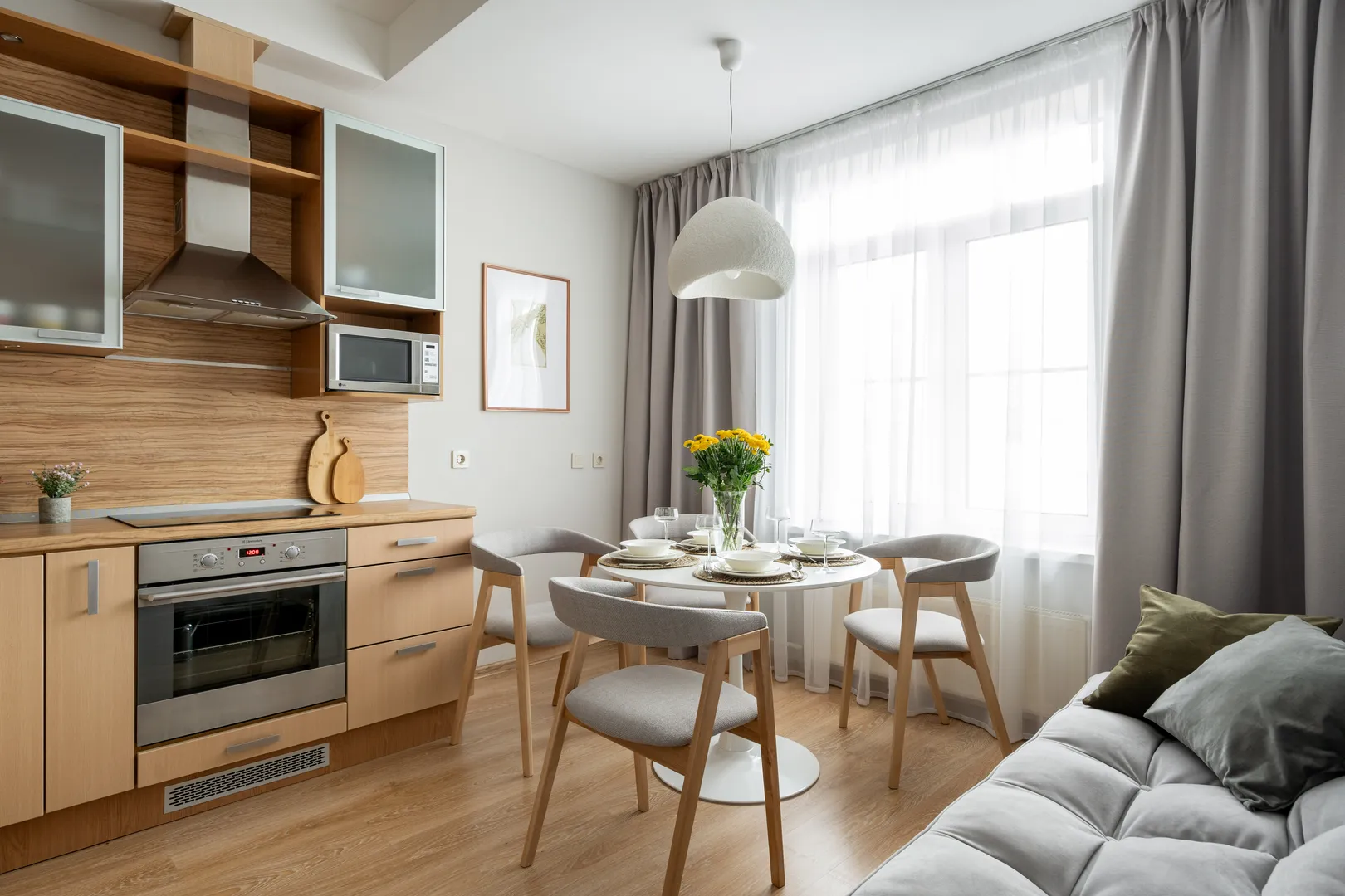 Let Your Flat "Atlas" уютная квартира в Петроградском районе