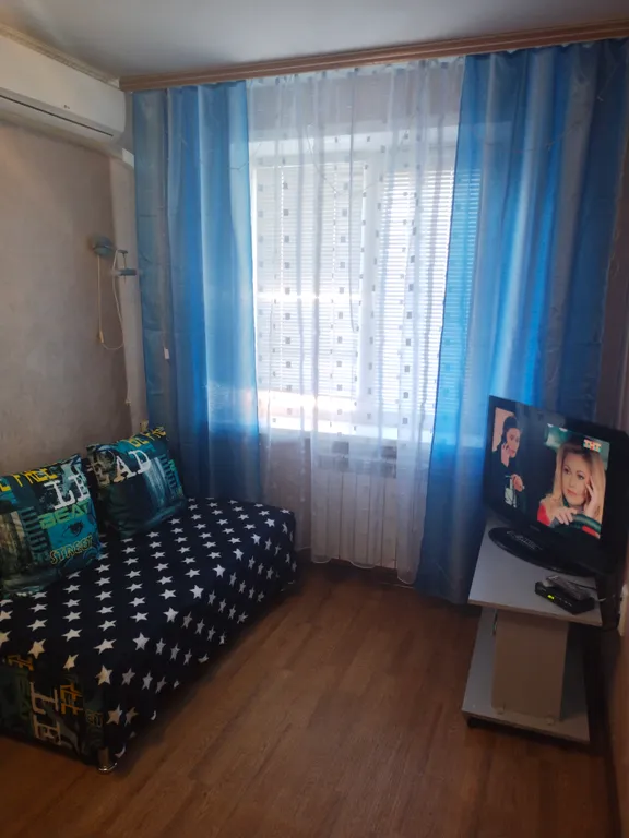 Уютная квартира рядом с больницей Середавина и рядом с лесом