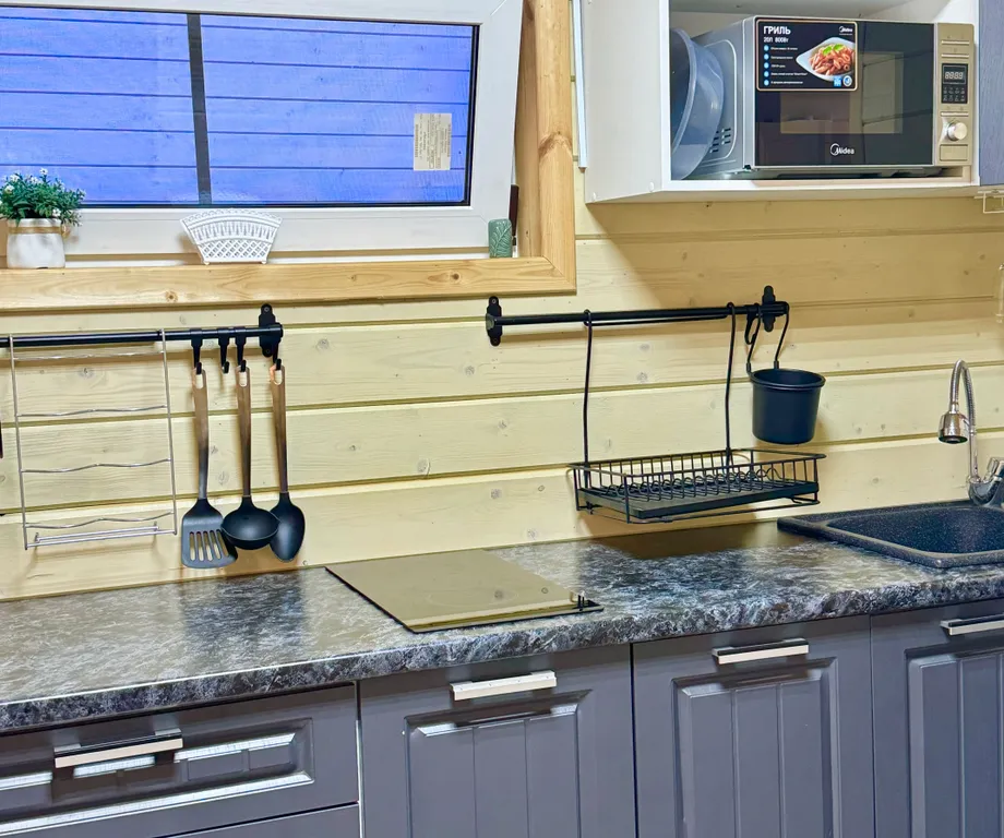 Домик в зоне парка Монрепо