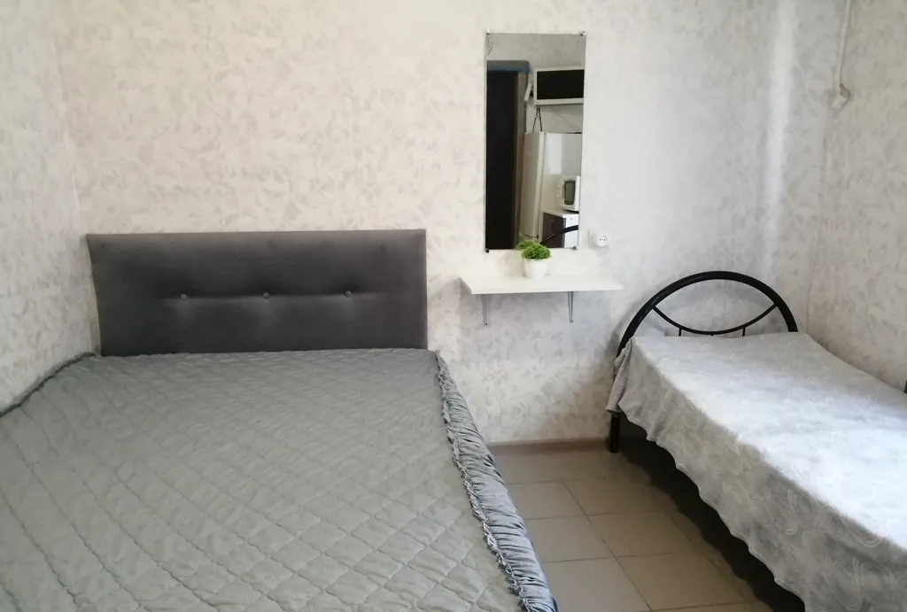 Квартира Комната на 2-4 человека с личной кухней — аренда посуточно в Ейск