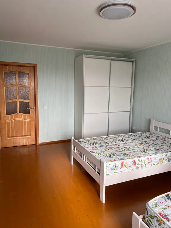 Уютная квартира расположена на торговой стороне Великого Новгорода