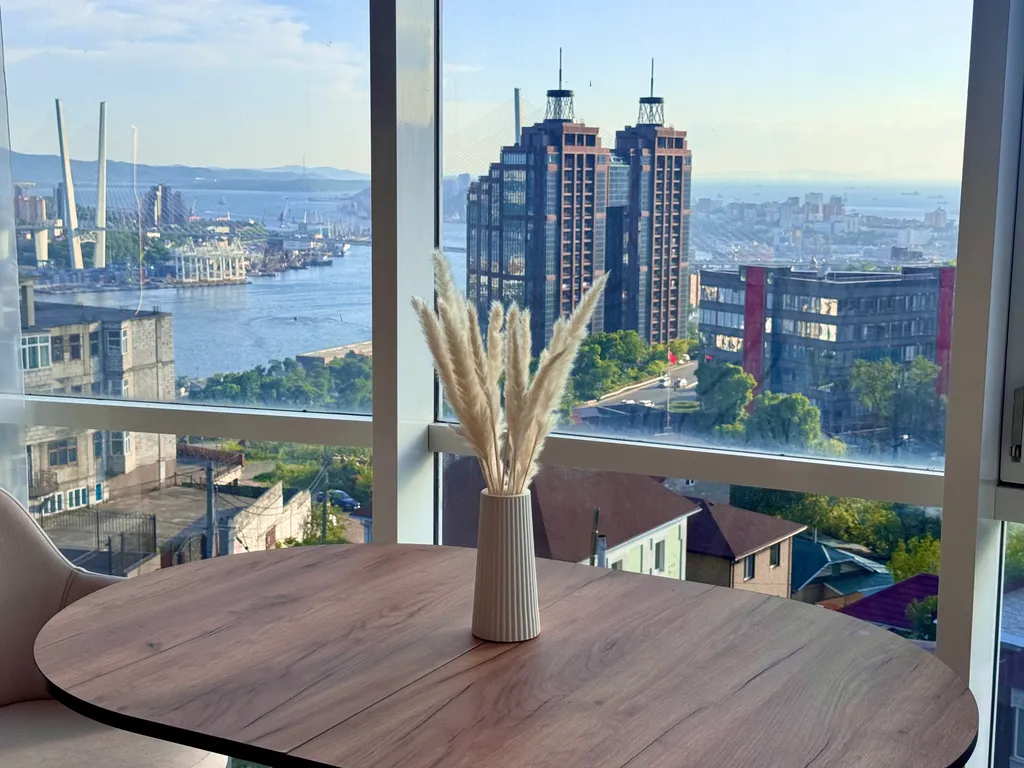 Великолепная квартира в центре с панорамным видом на Золотой мост