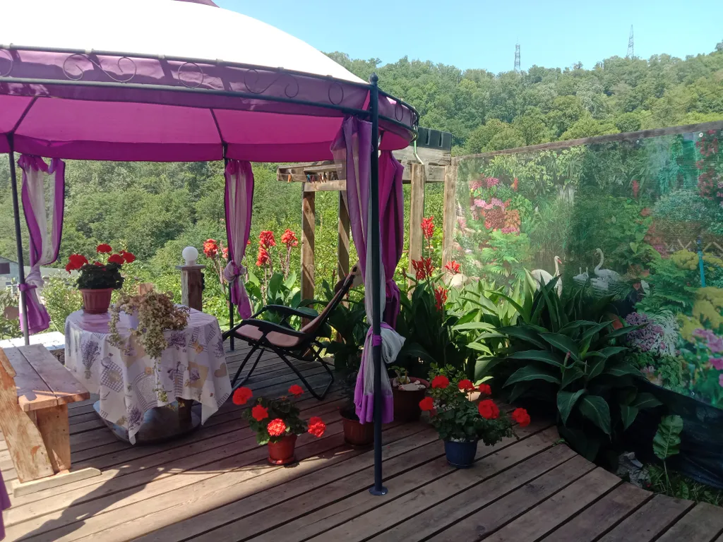 Этаж под ключ с видом на море, лес и горы