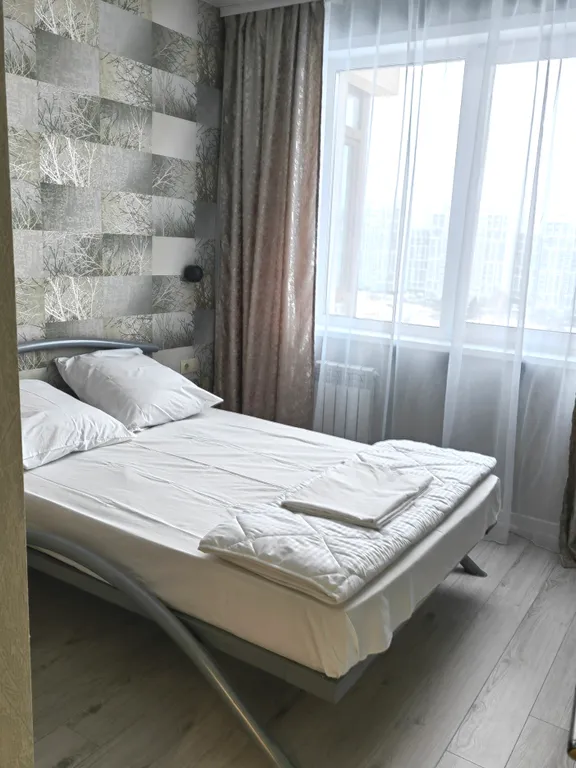 Солнечная квартира с видом на Московскую площадь