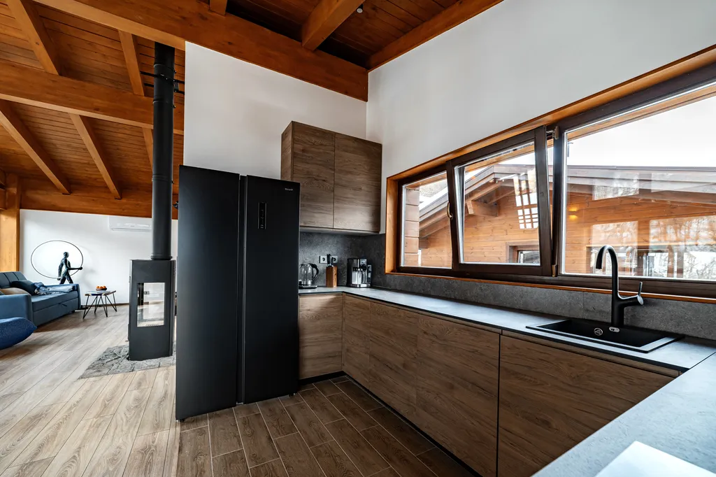 6-комнатный Дом