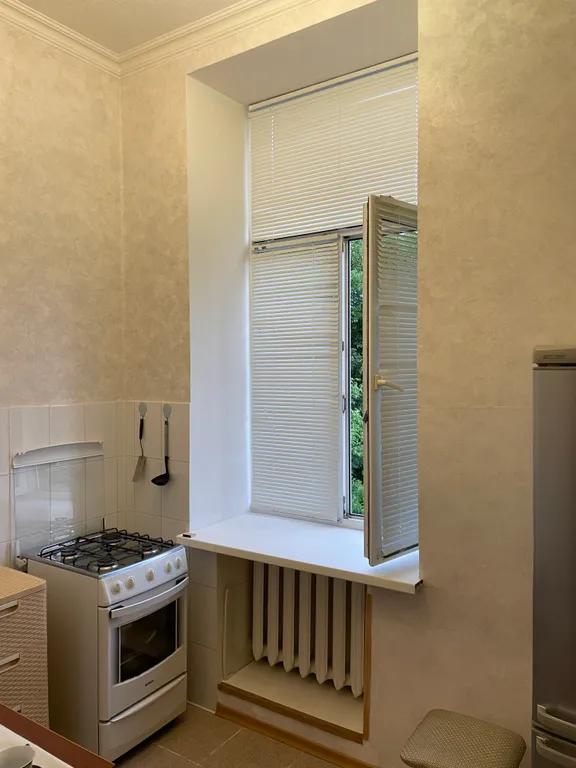 Уютная, светлая квартира с высокими потолками — аренда посуточно в Владикавказ