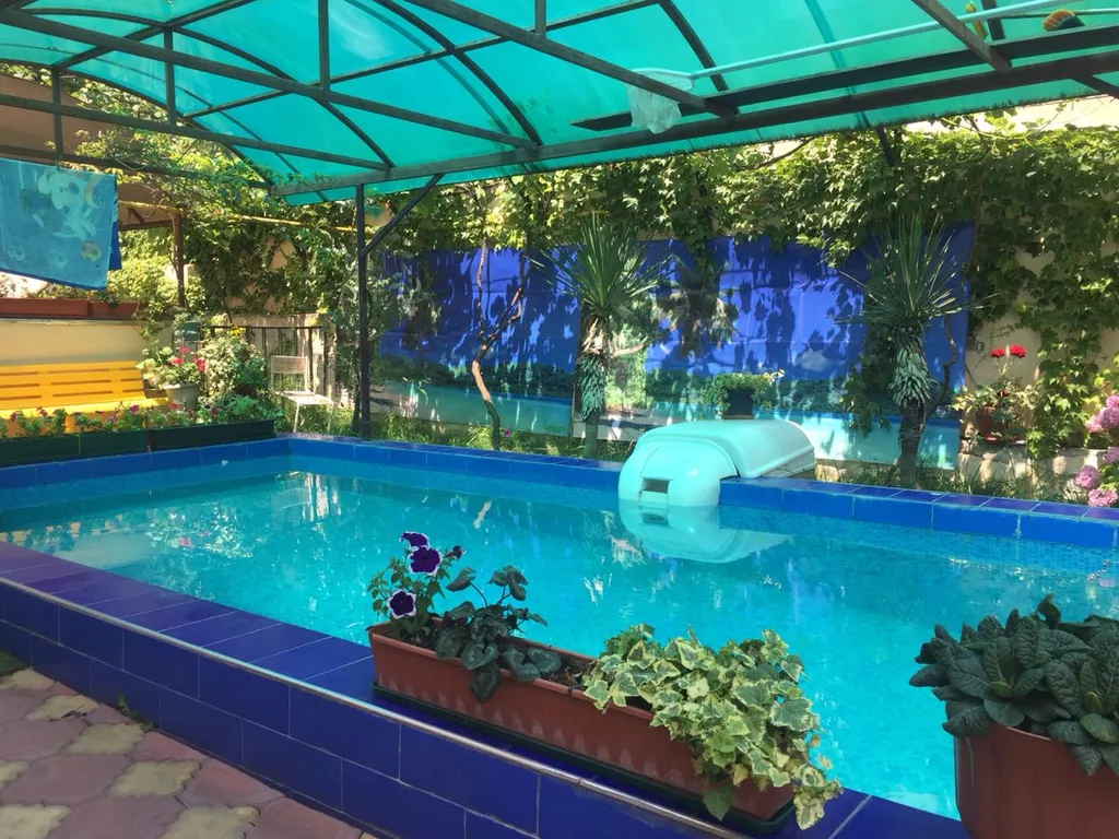 Квартира Комната в коттедже с лоджией — Сочи