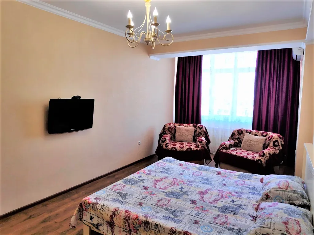 Квартира Квартира Анти-Отель на 4чел. 2комн.кв. 10этаж, код-124 — Махачкала